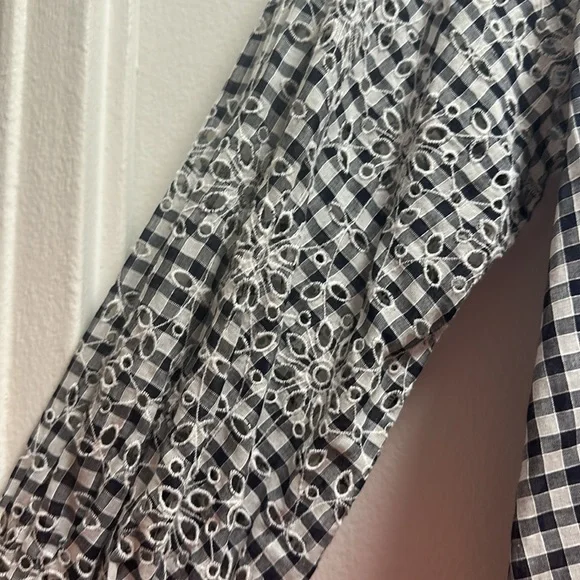 Anthropologie Akemi + Kin Presley Gingham Eyelet Blouse, Size XS - Picture 5 of 7